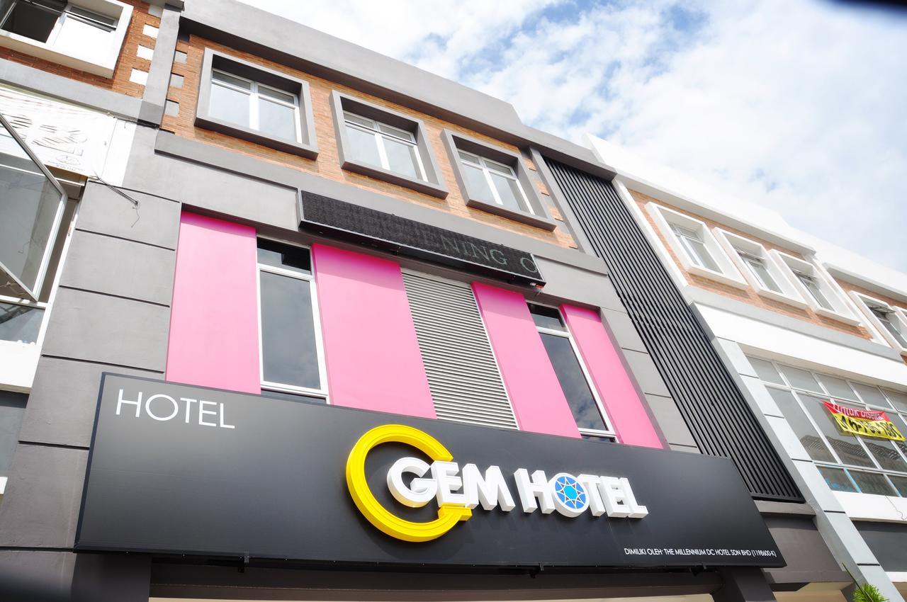 Gem Hotel Nusajaya  Exteriér fotografie